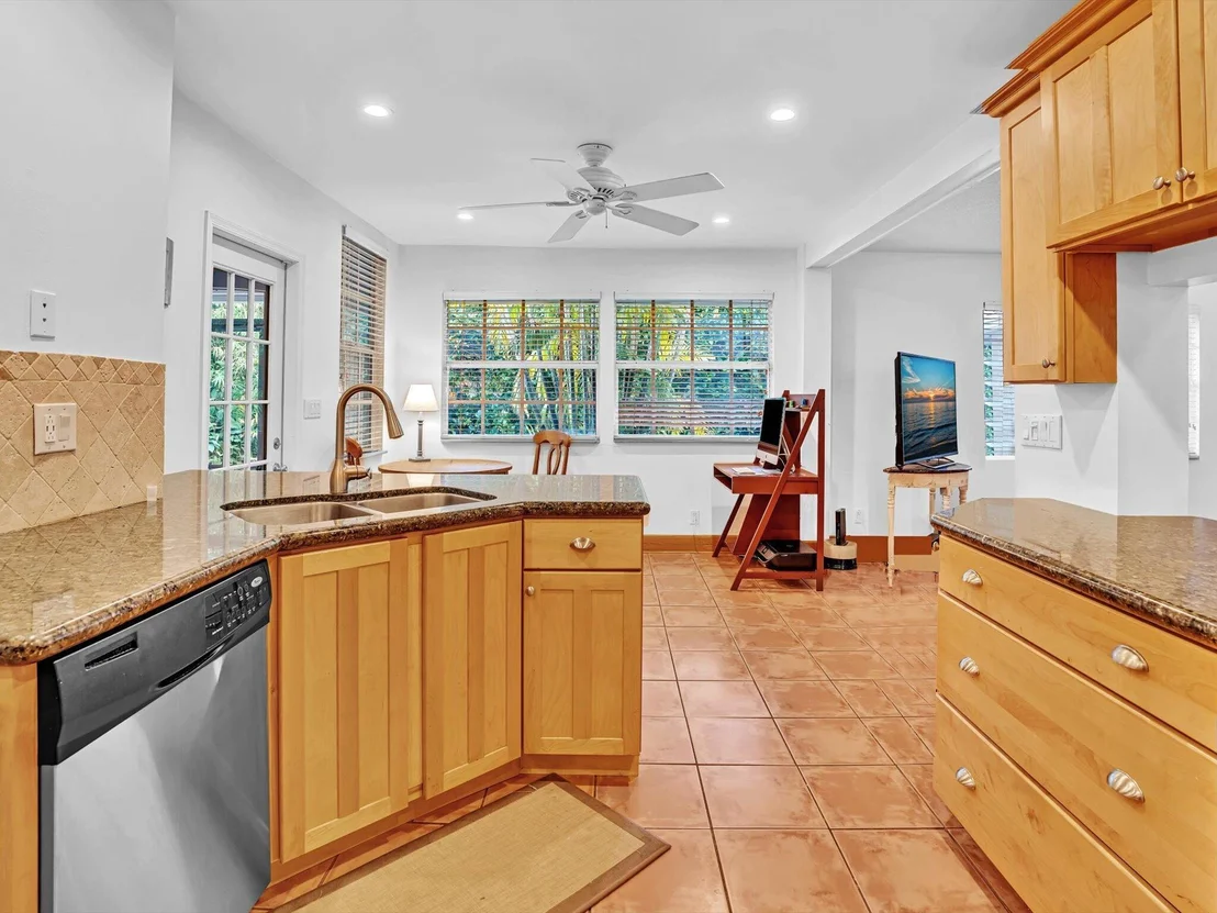 Photo of 3204 Lakeview Drive