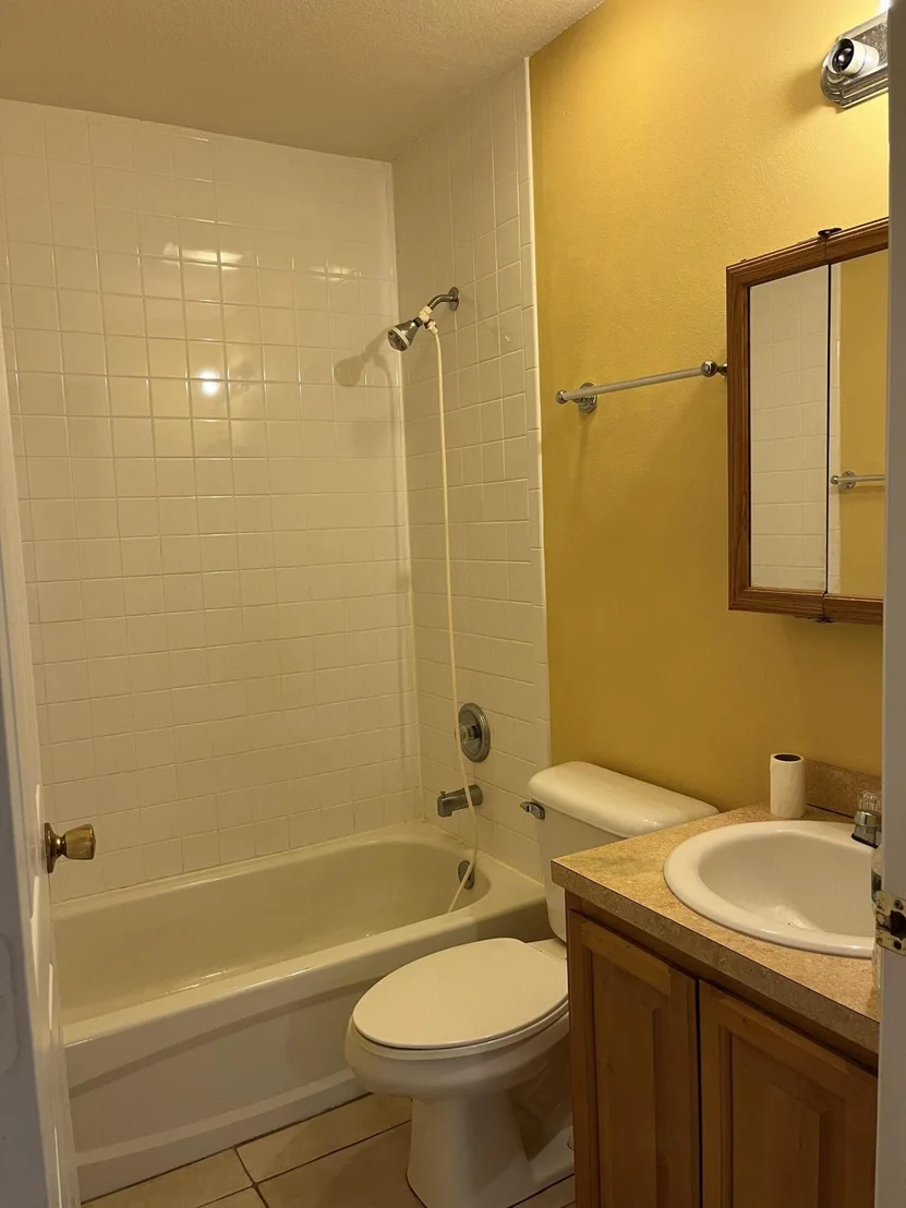 Photo of 3509 NW 38th Avenue