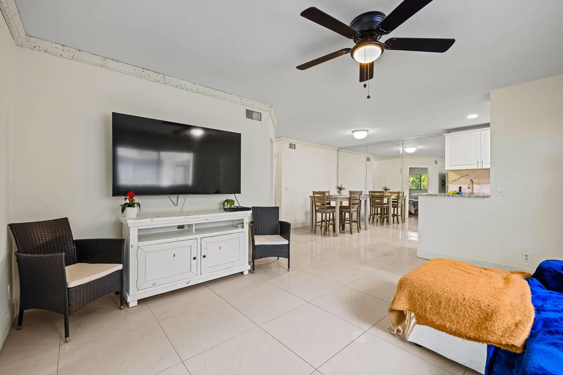 Photo of Unit 206 at 610 Trace Circle