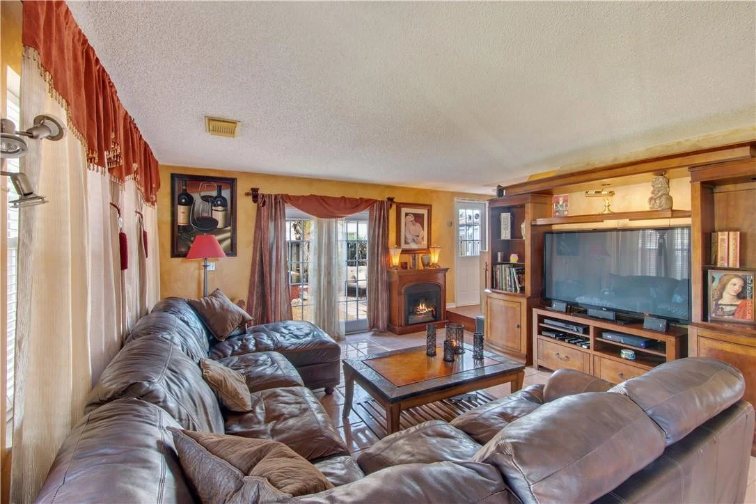 Photo of 4745 NW 5th Place