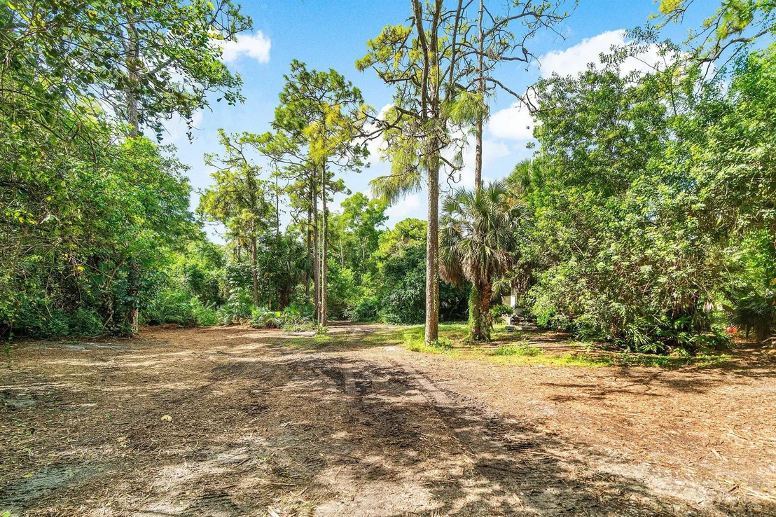 Photo of 16457 115th Avenue N