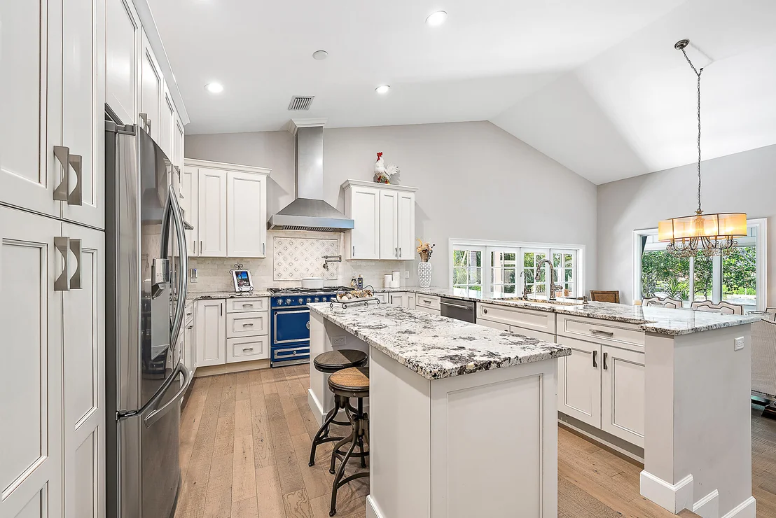 Photo of 9176 SE River Terrace