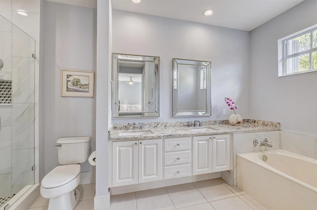 Photo of 185 Barbados Drive