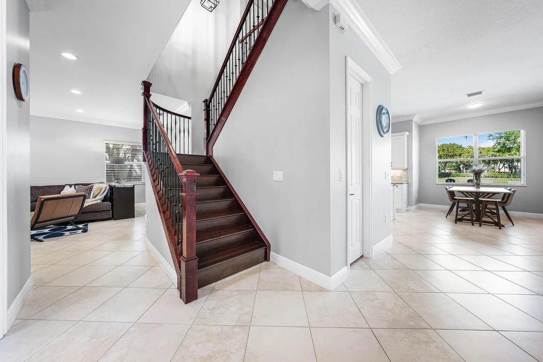 Photo of 8867 Starhaven Cove