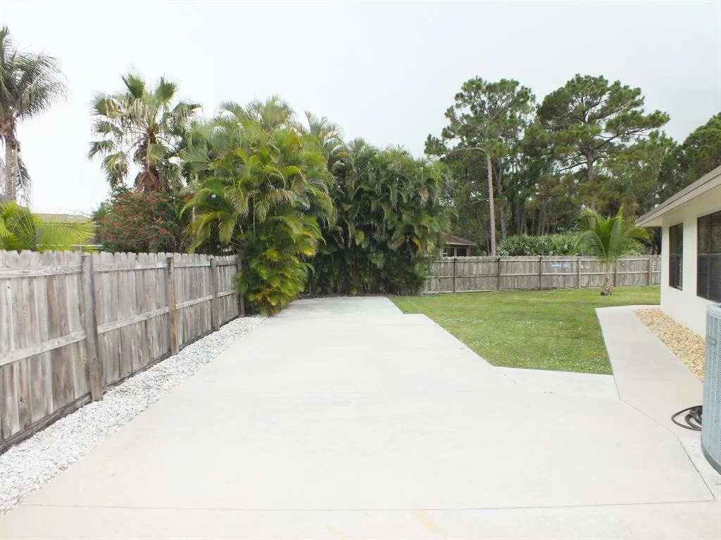 Photo of 115 Laurel Way