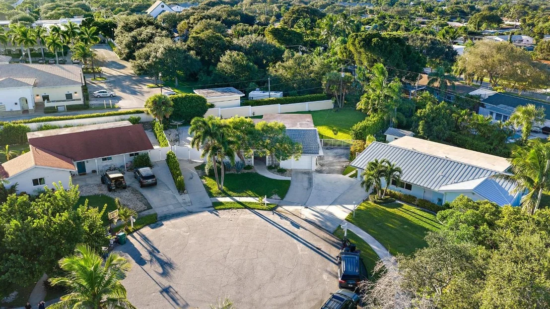 Photo of 77 Holly Circle