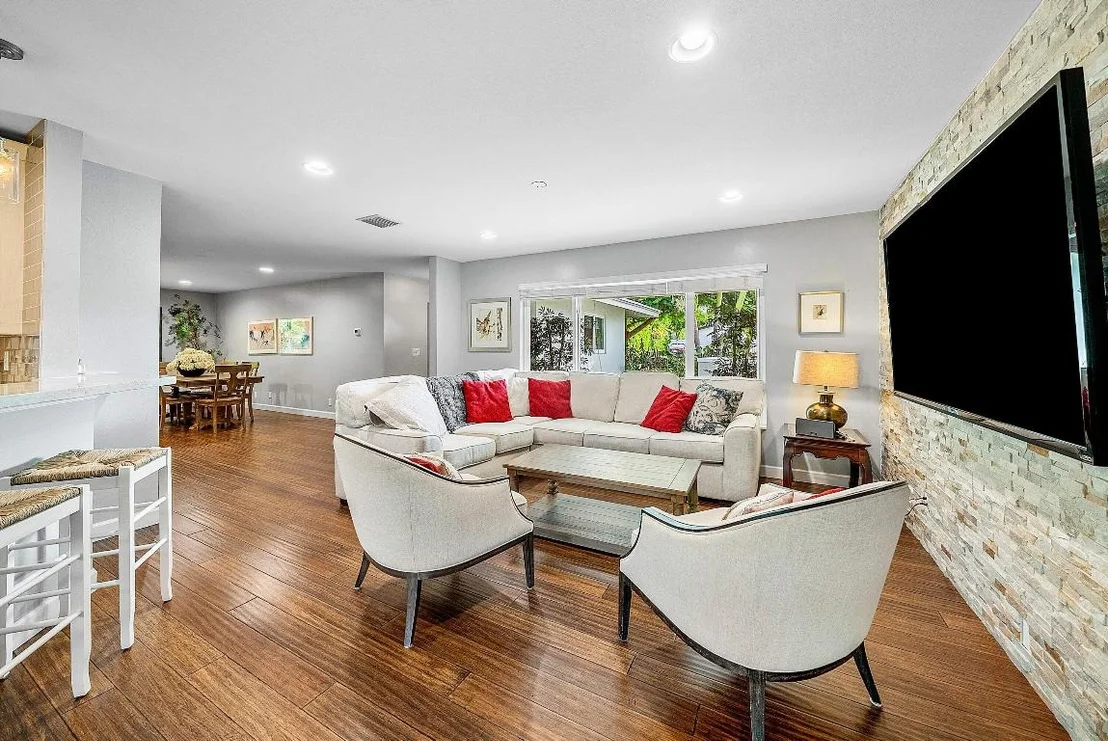 Photo of 3213 Canal Drive