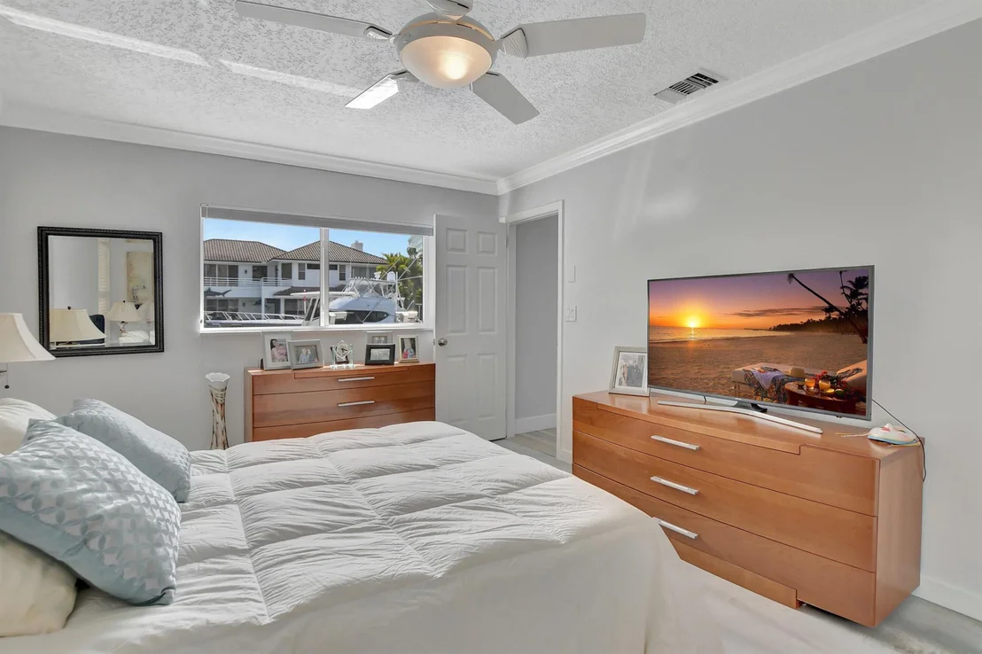 Photo of 808 Berkeley Street
