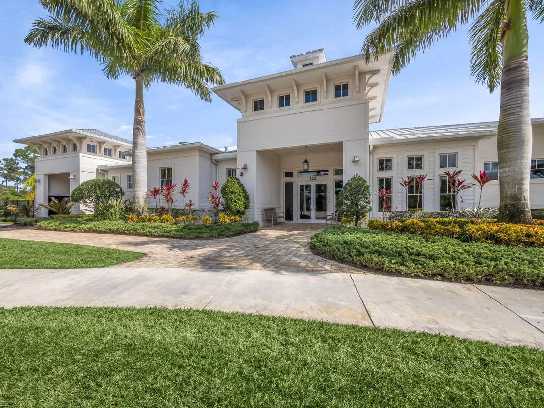 Photo of 708 SW Riverwatch Place