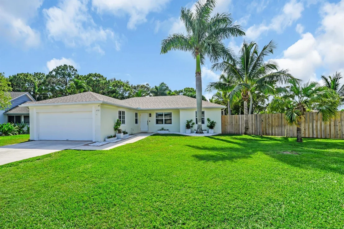 Photo of 152 Stillwater Circle