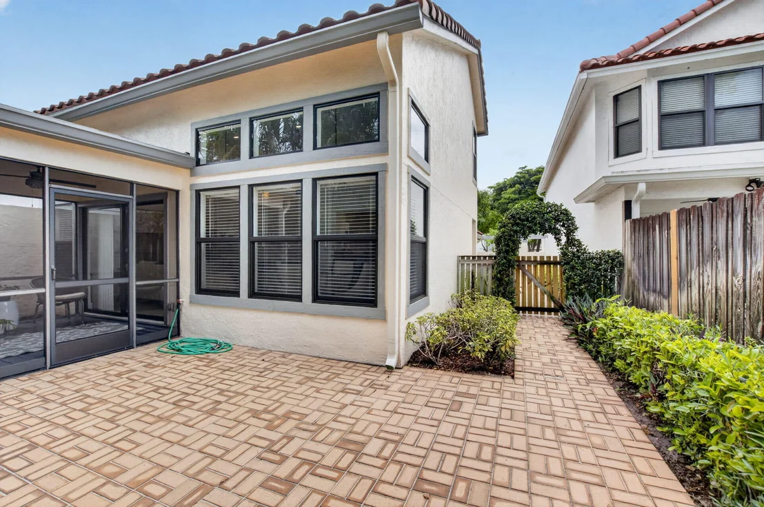 Photo of 5576 Fox Hollow Drive