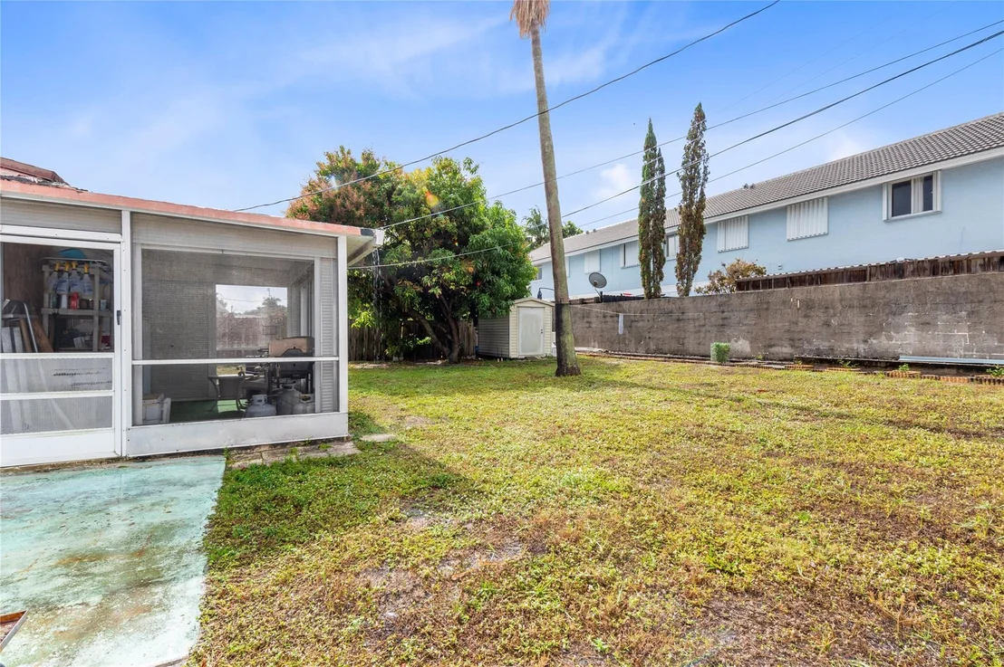 Photo of 313 SE 3rd Terrace