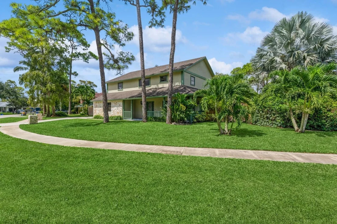 Photo of 970 Citrus Place