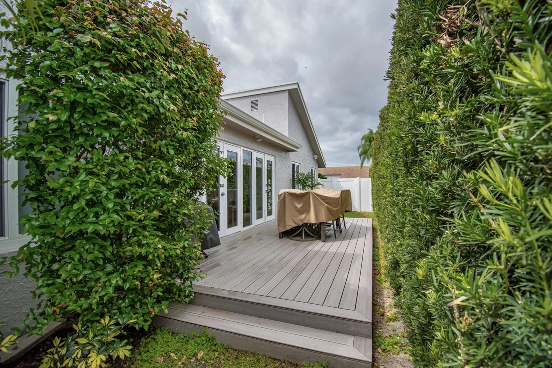 Photo of 7484 Malibu Crescent