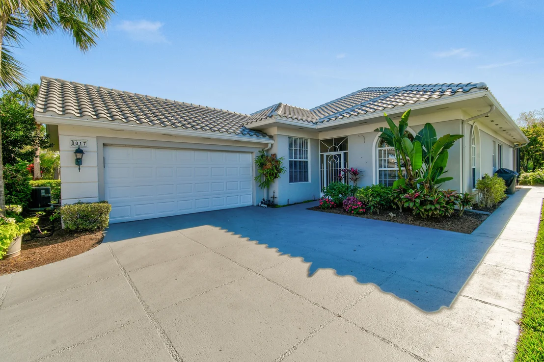 Photo of 8017 SE Double Tree Drive