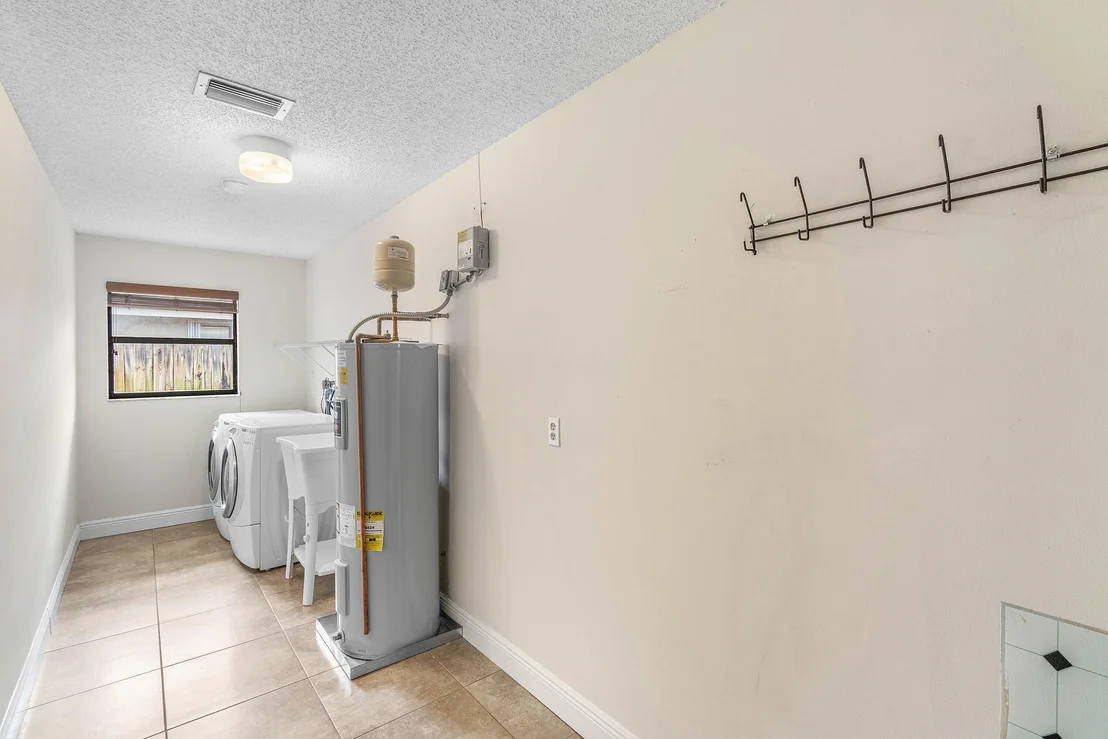 Photo of 4060 Birchwood Drive