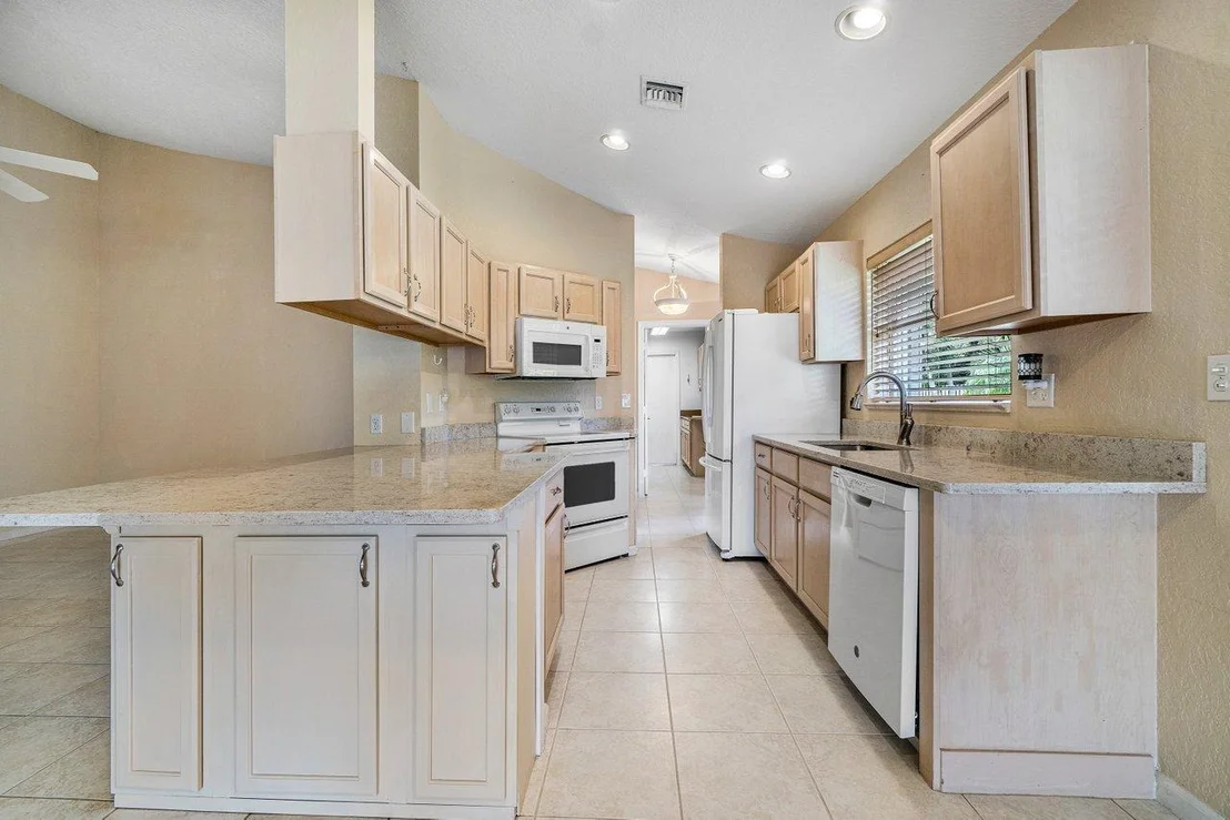 Photo of 5271 Grande Palm Circle