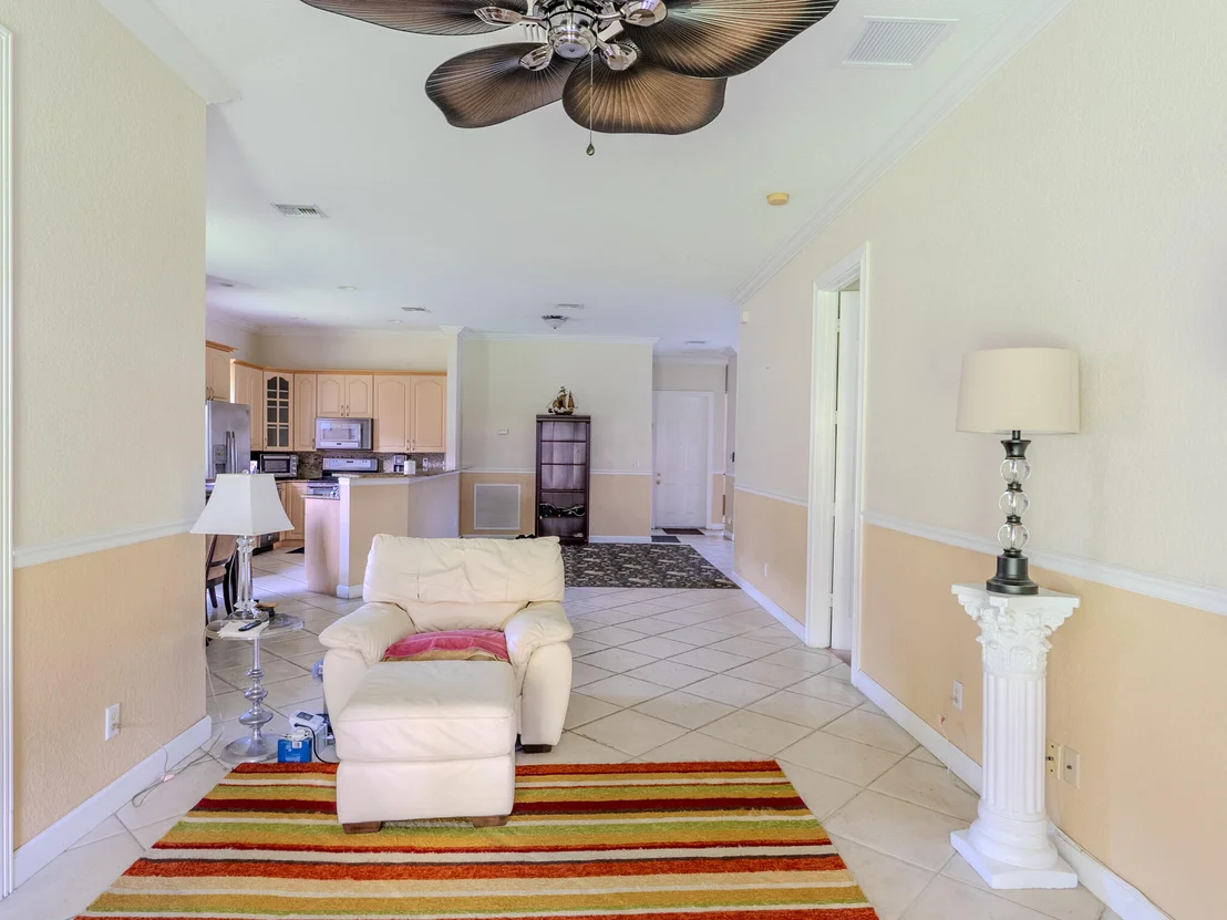 Photo of 409 NW 9th Avenue