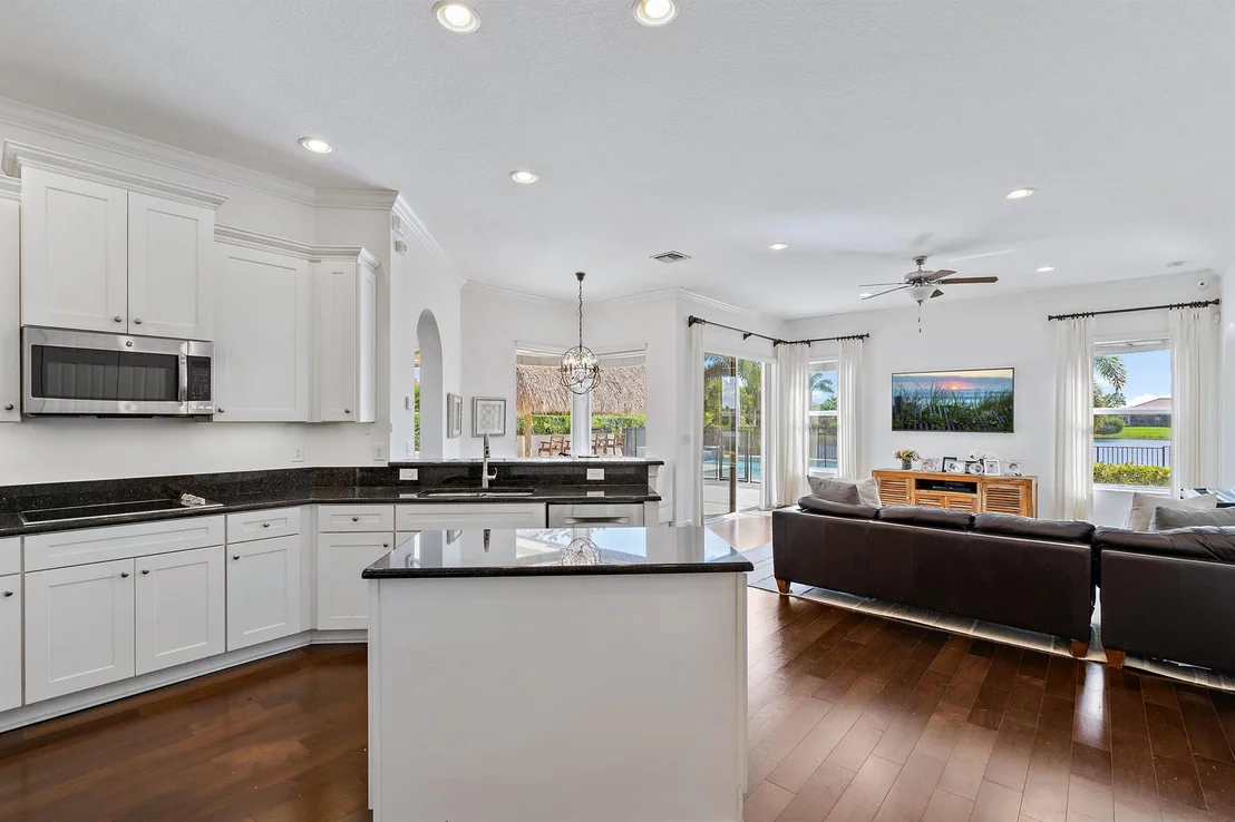 Photo of 112 Manor Circle