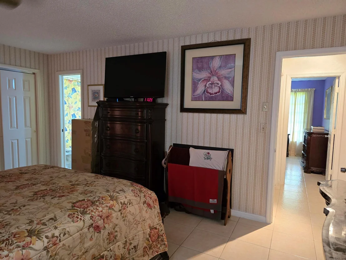 Photo of 304 Knob Hill Boulevard