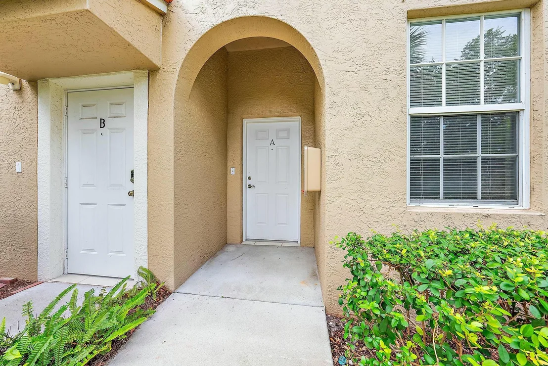 Photo of Unit A at 104 Lighthouse Circle