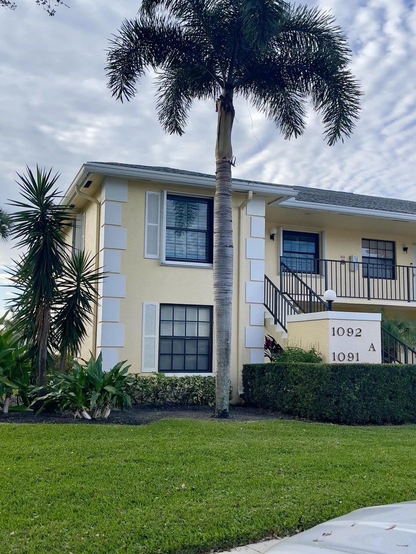 Photo of Unit A at 1092 Keystone Drive