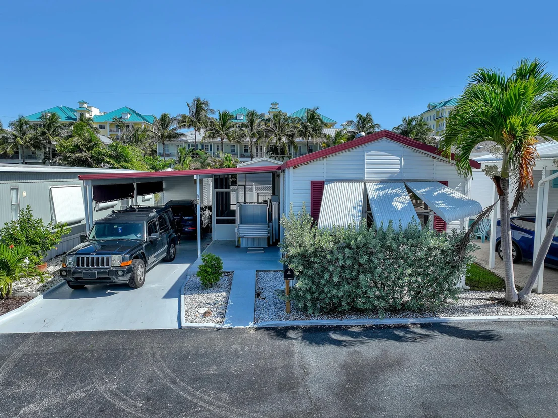 Photo of Unit 26 at 14661 US HIGHWAY 1
