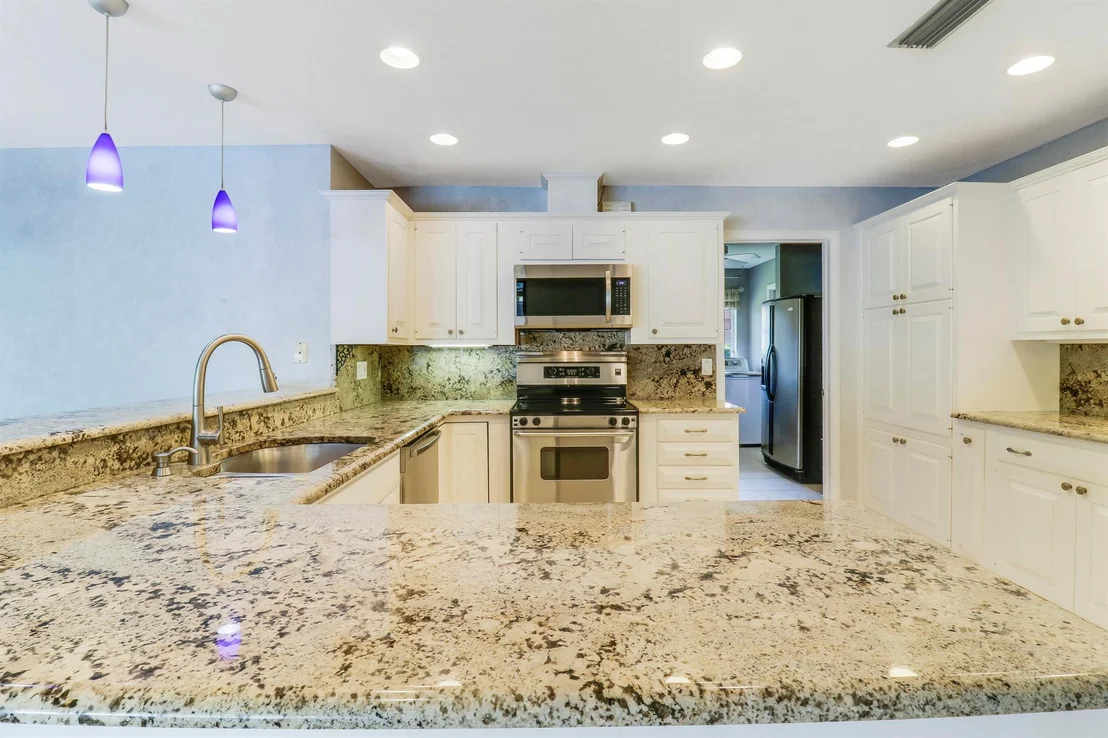 Photo of 316 River Drive