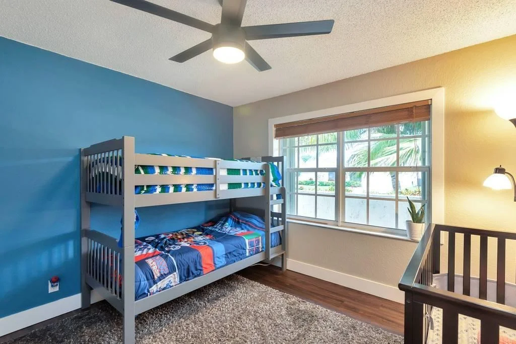 Photo of 9800 Sun Pointe Drive