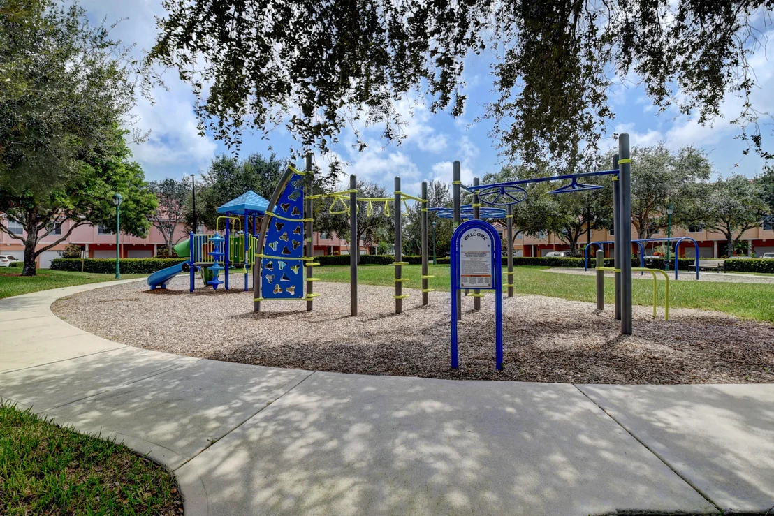Photo of Unit 607 at 2022 Alta Meadows Lane