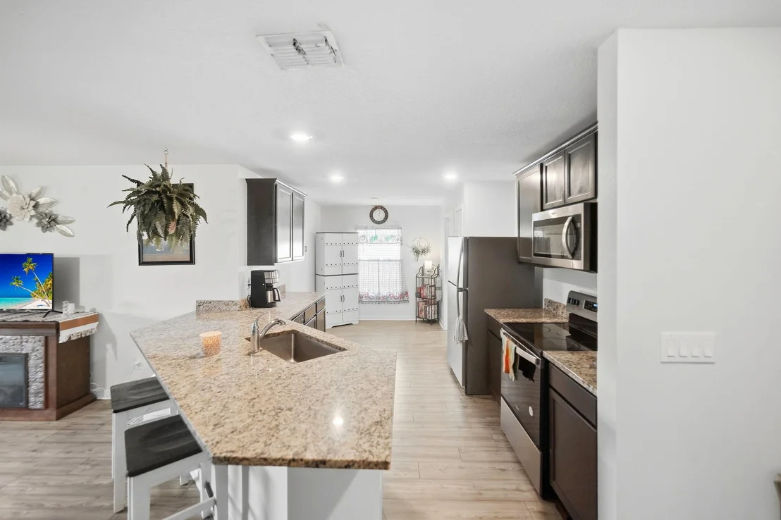 Photo of 5528 IMAGINATION Drive