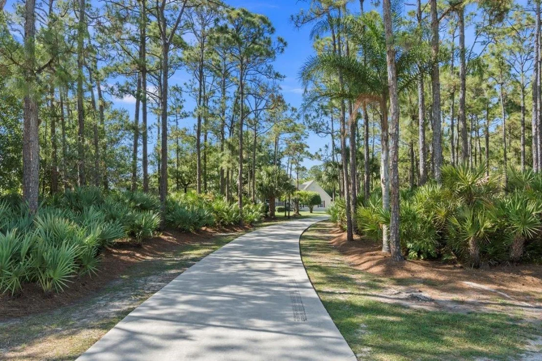 Photo of 405 SE Salerno Road