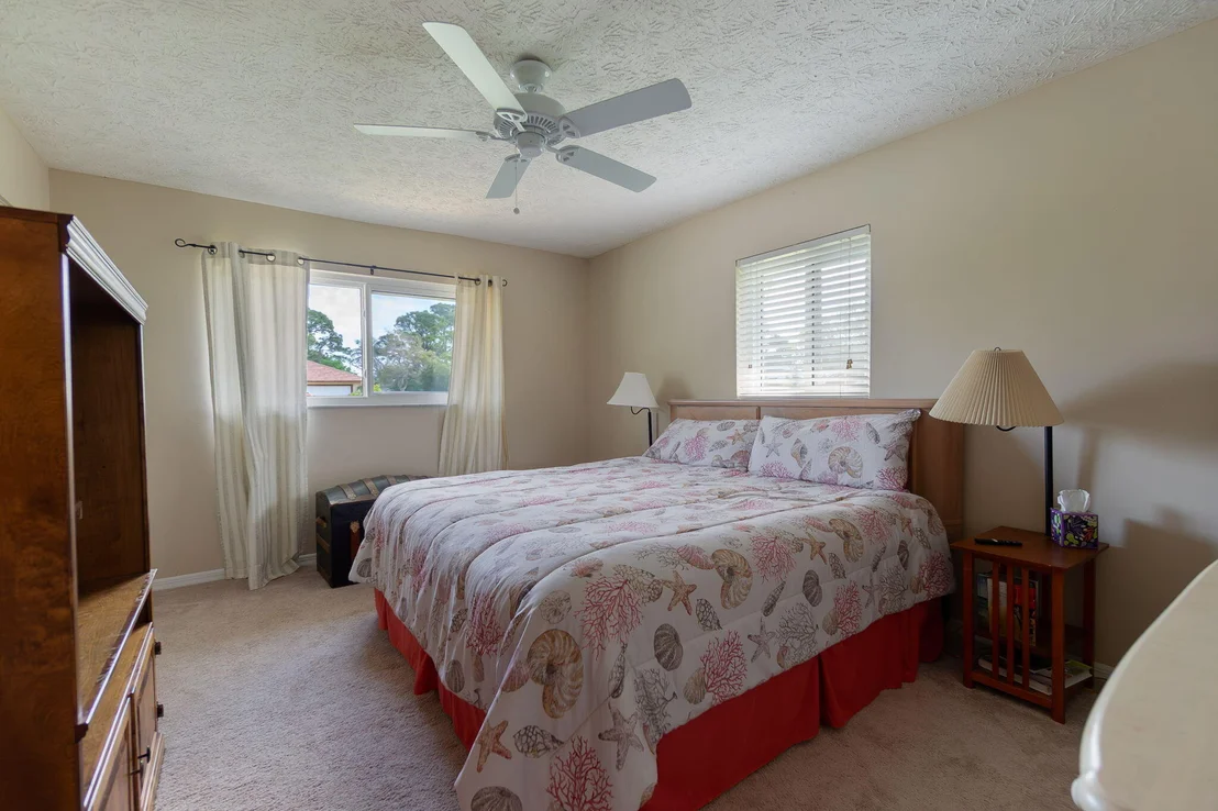 Photo of 5580 SE Paramount Drive