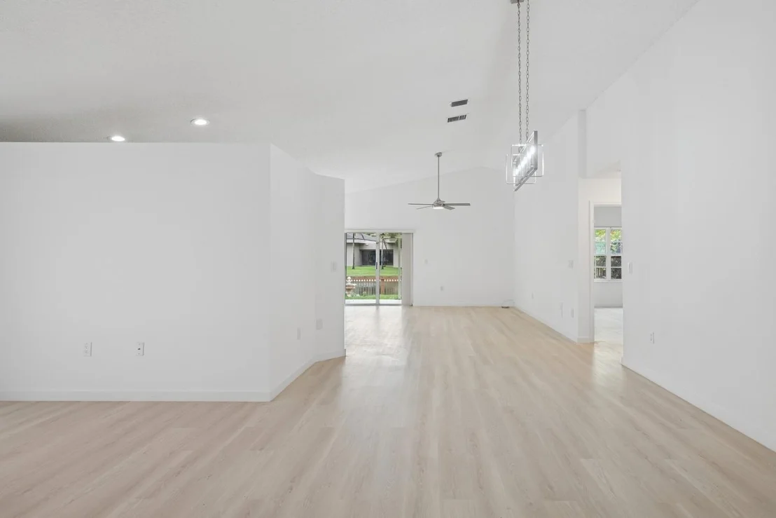 Photo of 64 Gables Boulevard