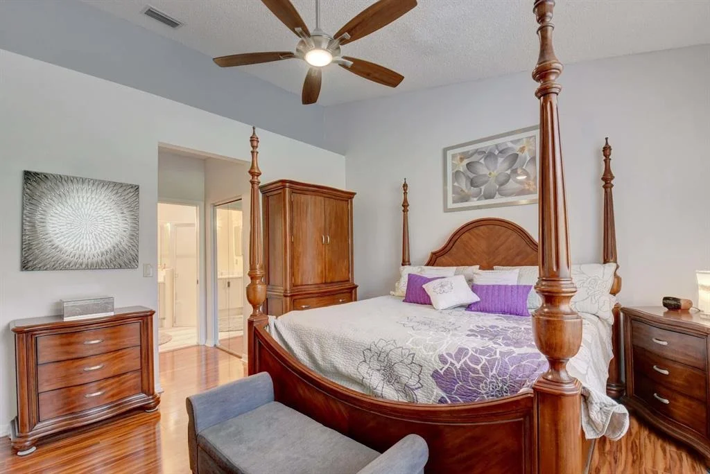 Photo of 6169 Heliconia Road