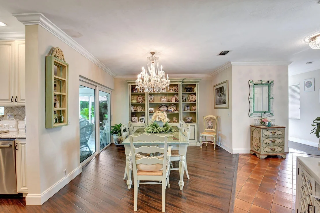 Photo of 3307 Lakeview Drive