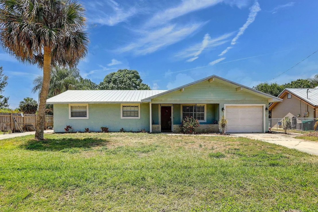 Photo of 6107 Hickory Drive