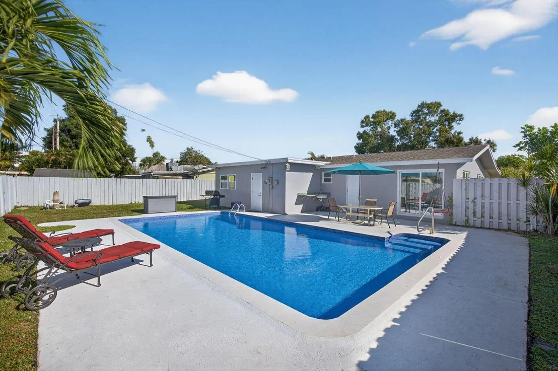 Photo of 511 Iris Avenue