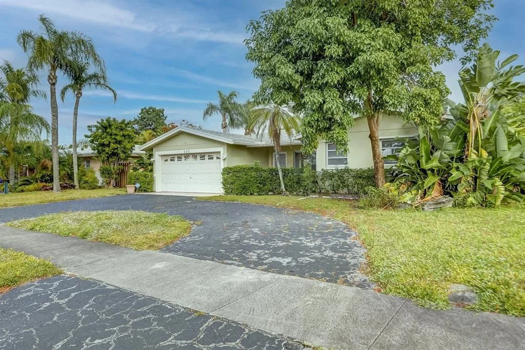 Photo of 480 SE 1st Avenue