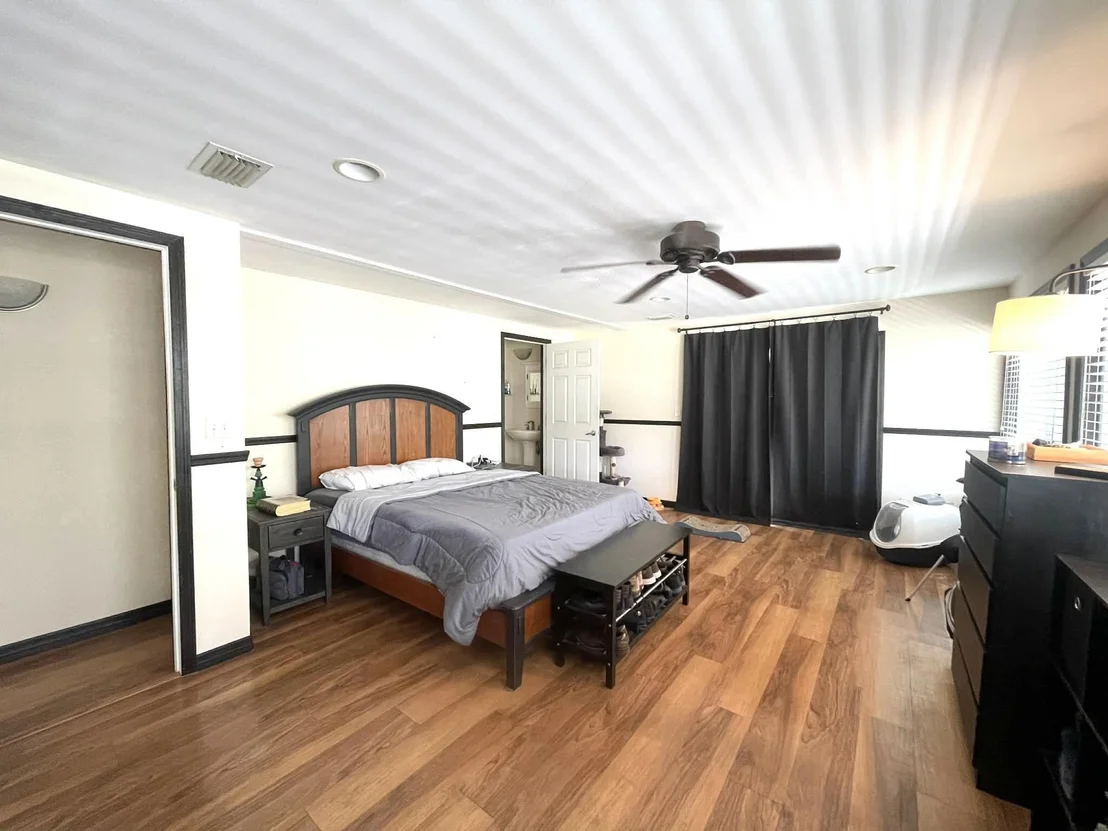 Photo of 4523 SE 30th Street