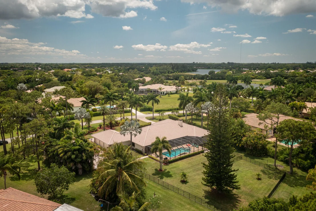 Photo of 9170 Dundee Drive Drive