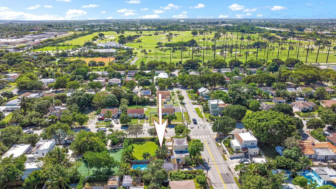 Photo of 735 FOREST HILL Boulevard