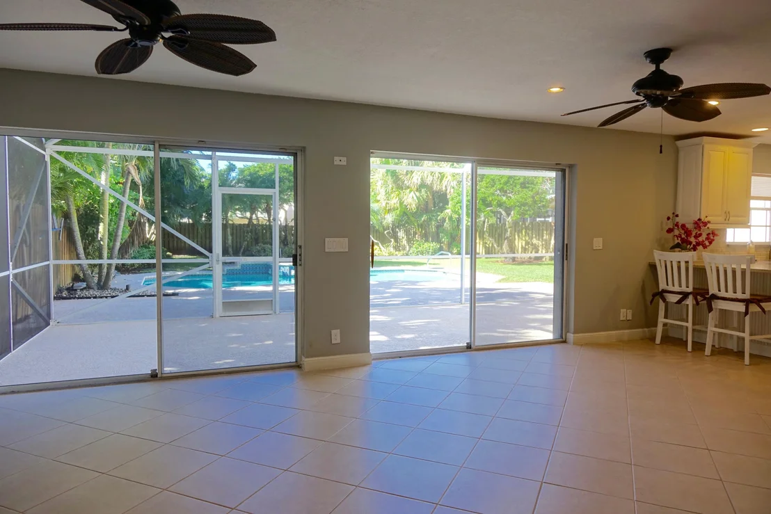Photo of 11061 Lakeaire Circle