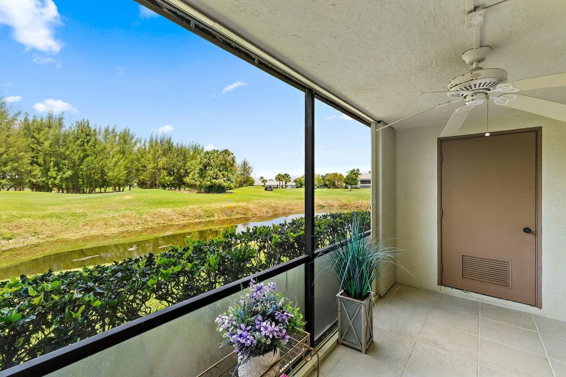 Photo of Unit F at 401 Pinecrest Circle