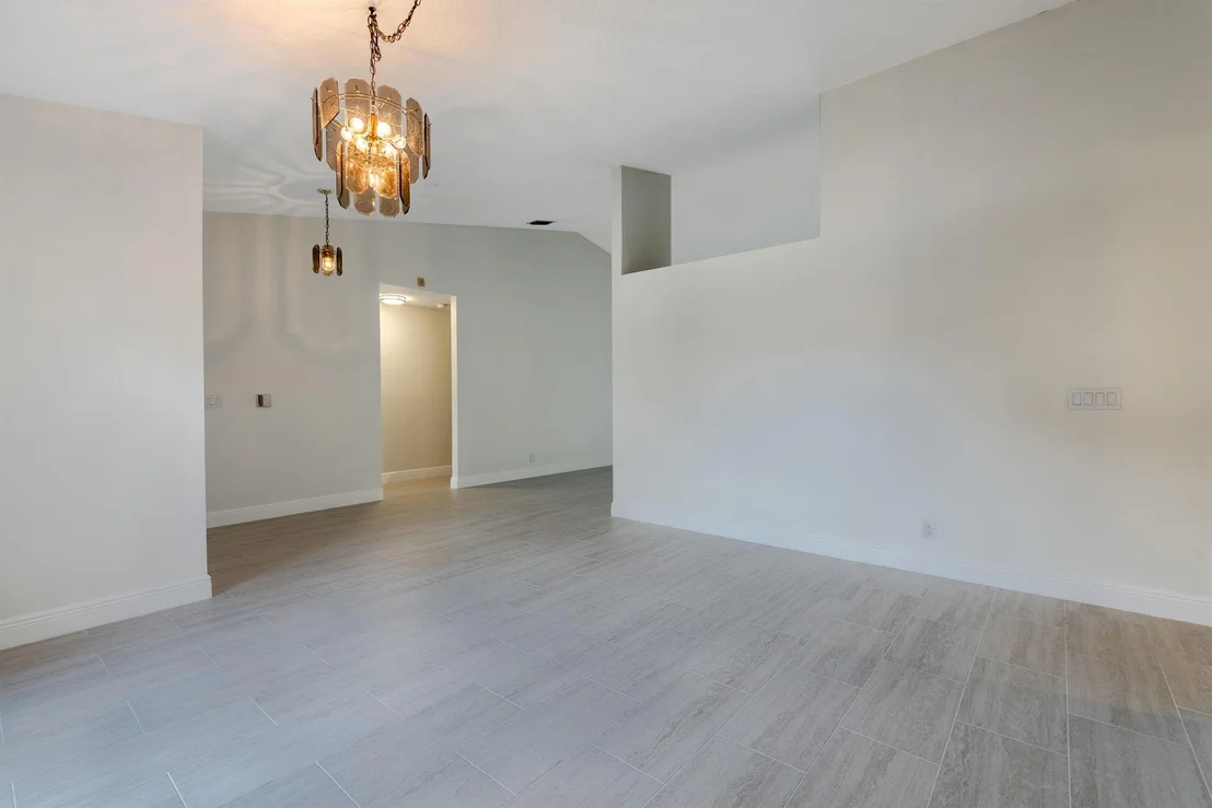 Photo of 8686 Eagle Run Drive