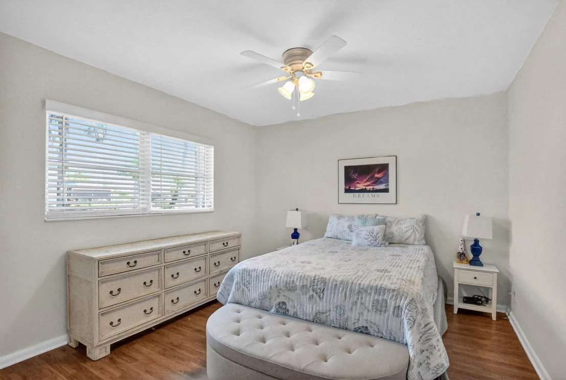 Photo of 6277 Overland Place