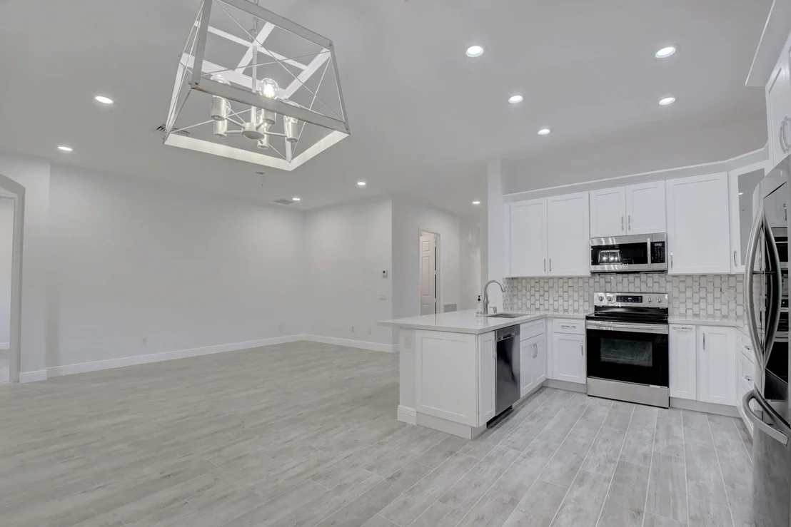 Photo of 7381 Forest Park Way