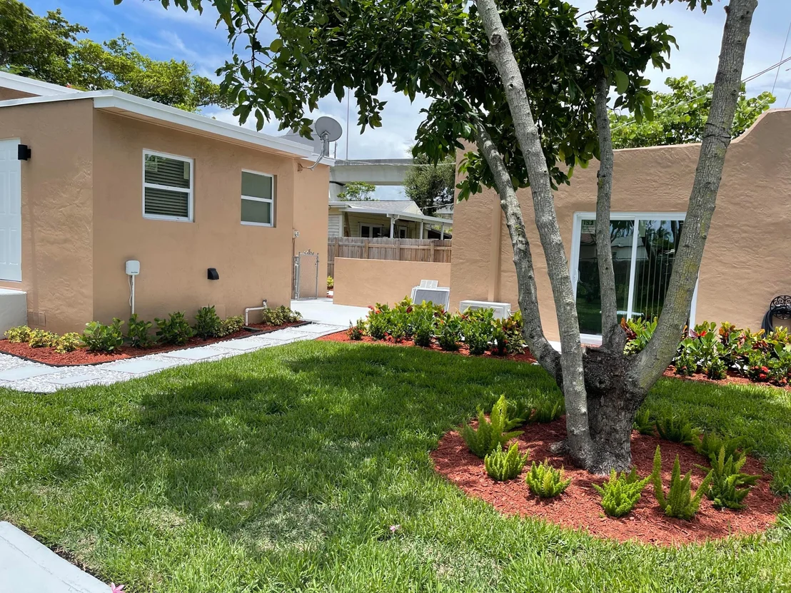 Photo of 1017 Avon Road