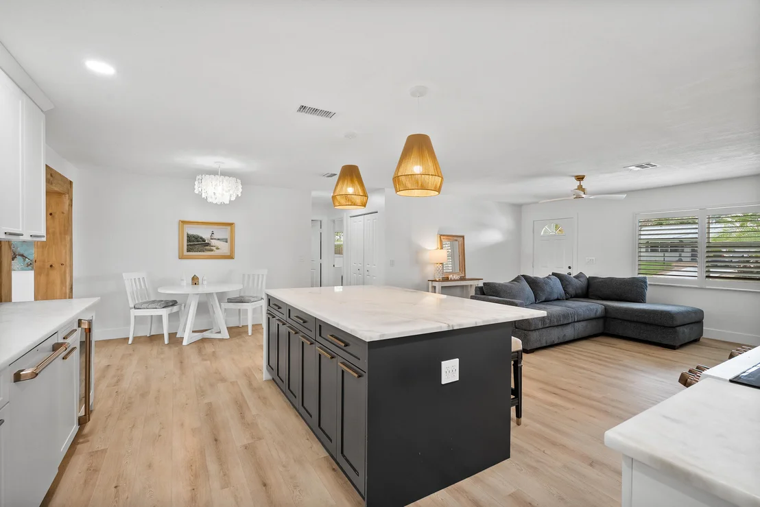Photo of 4729 SE Bayshore Terrace