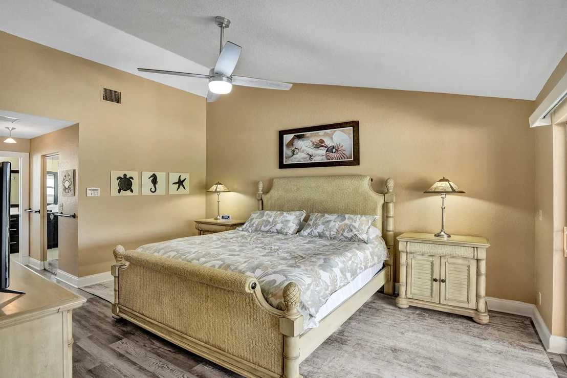 Photo of 9255 Sun Pointe Drive